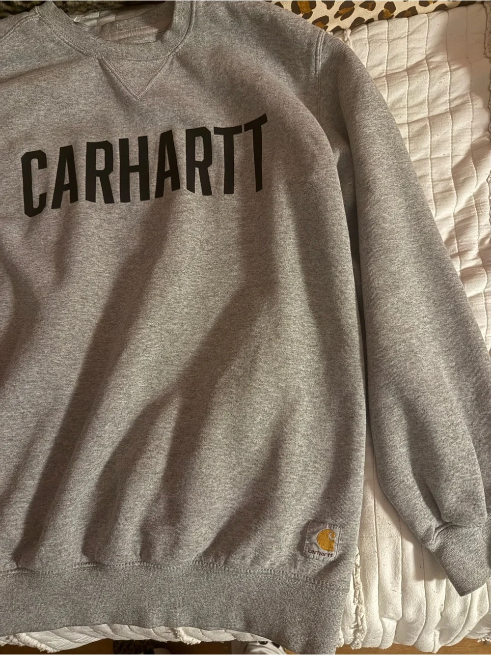 Carhartt sweatshirt !!